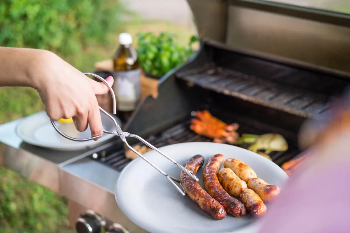 Как выбрать качественные колбаски для гриля1682407708