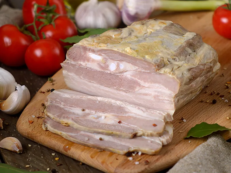 Грудинка "Домашняя" с чесноком1639409065